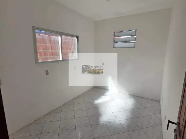 Apartamento 2 quartos e 2 banheiros, para alugar, no bairro Hernani Sá em Ilhéus