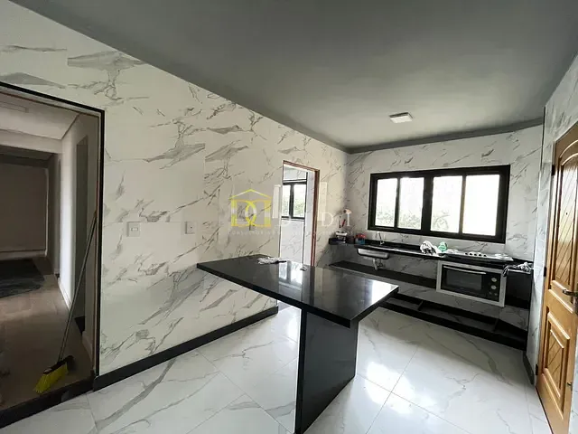 Apartamento 3 quartos e 2 banheiros, para alugar, no bairro Centro em Porto Feliz