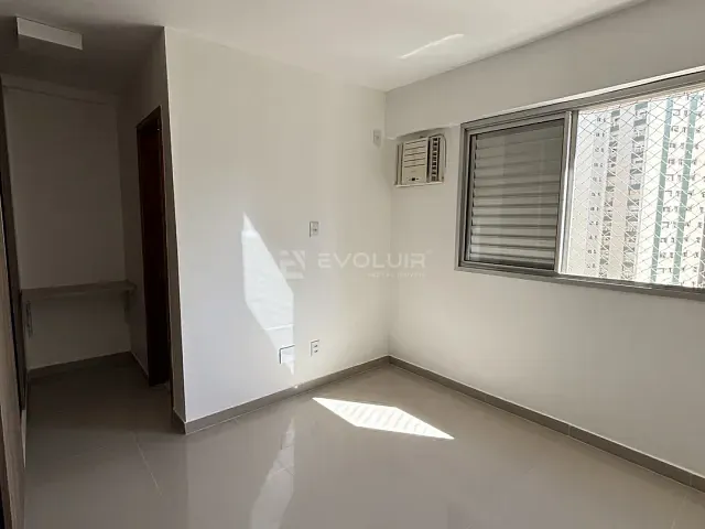 Apartamento 4 quartos e 2 banheiros, para alugar, no bairro Jardim Goiás em Goiânia