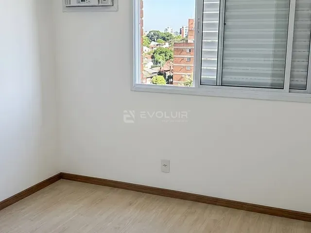 Apartamento 4 quartos e 2 banheiros, para alugar, no bairro Jardim Goiás em Goiânia