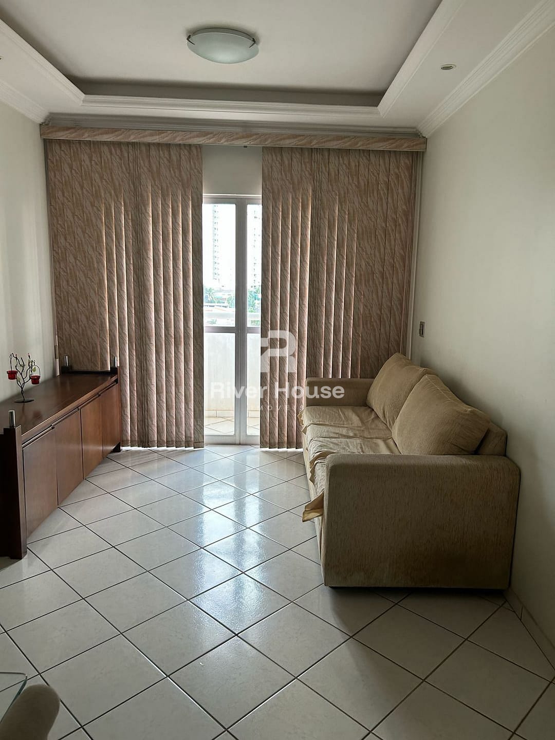 Apartamento à venda com 3 quartos, 80m² - Foto 2