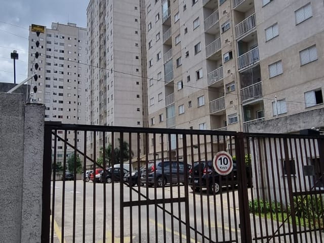 Apartamento 2 quartos e 2 banheiros, à venda, no bairro Vila Constança em São Paulo