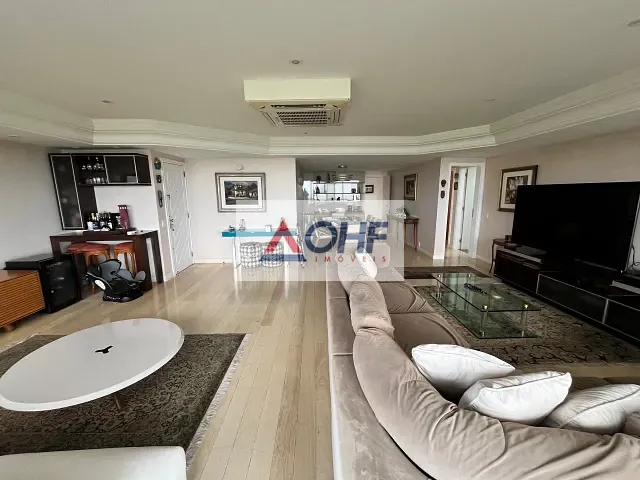 Apartamento com 190m² 4 quartos e 4 banheiros, à venda, no bairro Barra da Tijuca em Rio de Janeiro
