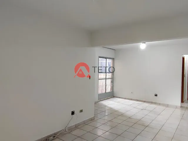 Apartamento 3 quartos e 2 banheiros, à venda ou para alugar, no bairro Zona 03 em Maringá