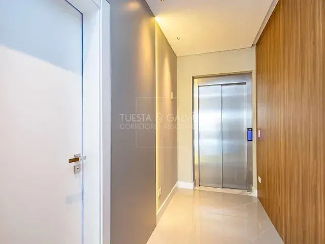 Apartamento com 198m² 3 quartos e 4 banheiros, à venda, no bairro Água Verde em Curitiba