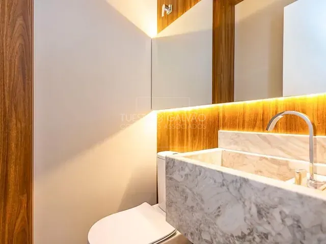 Apartamento com 198m² 3 quartos e 4 banheiros, à venda, no bairro Água Verde em Curitiba