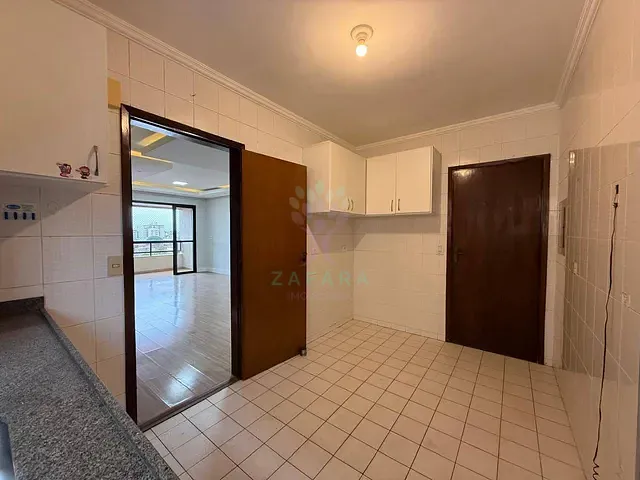 Apartamento 4 quartos e 3 banheiros, à venda, no bairro São Francisco em Campo Grande