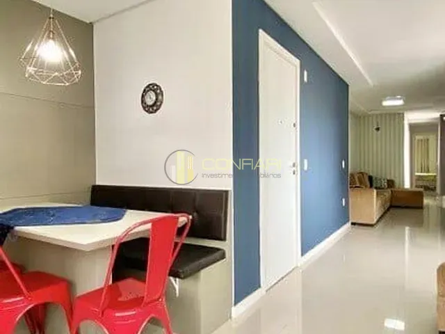 Apartamento com 270m² 4 quartos e 5 banheiros, à venda, no bairro Meia Praia em Itapema