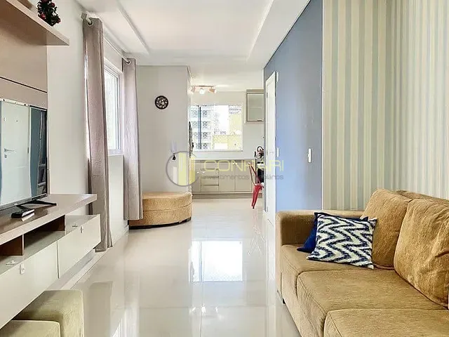 Apartamento com 270m² 4 quartos e 5 banheiros, à venda, no bairro Meia Praia em Itapema
