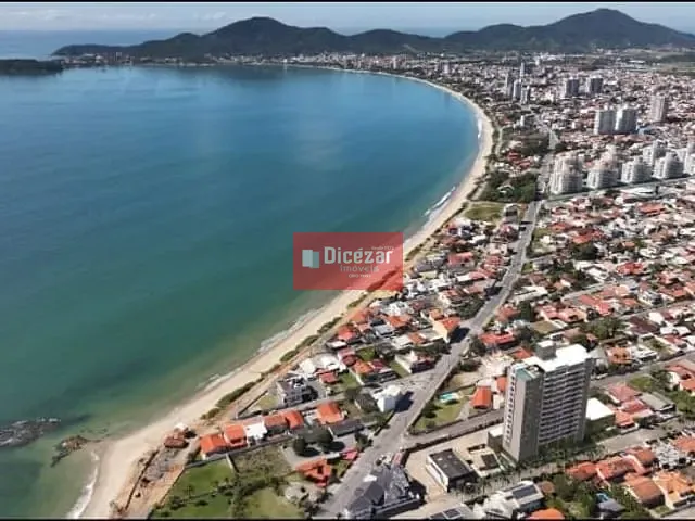 Apartamento 3 quartos e 2 banheiros, à venda, no bairro Centro em Penha