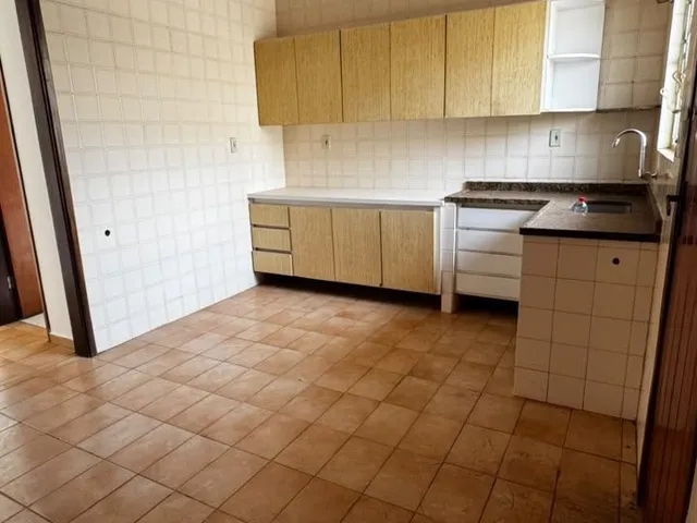Apartamento 3 quartos e 3 banheiros, à venda, no bairro Jardim América em Dourados