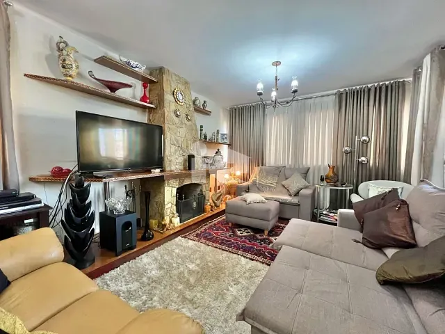 Apartamento 4 quartos e 3 banheiros, à venda, no bairro Centro em Rolândia