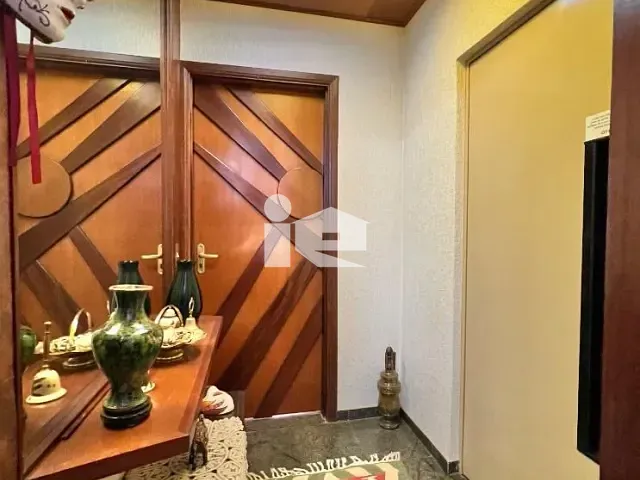 Apartamento 4 quartos e 3 banheiros, à venda, no bairro Centro em Rolândia