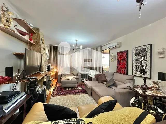Apartamento 4 quartos e 3 banheiros, à venda, no bairro Centro em Rolândia