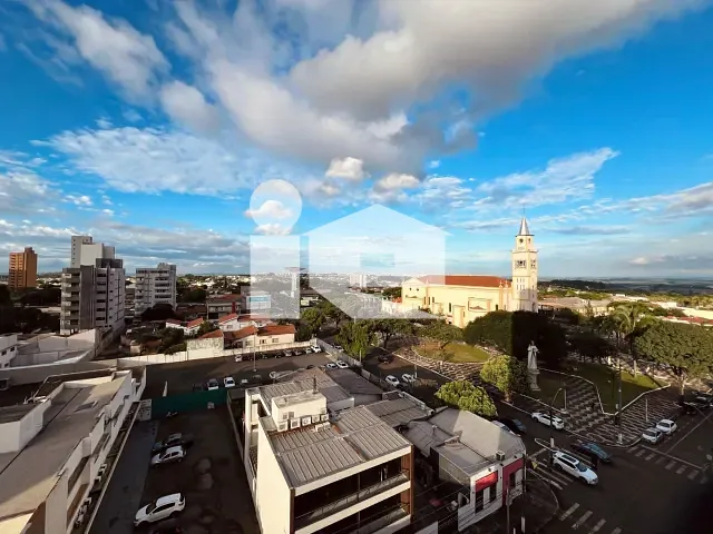 Apartamento 4 quartos e 3 banheiros, à venda, no bairro Centro em Rolândia
