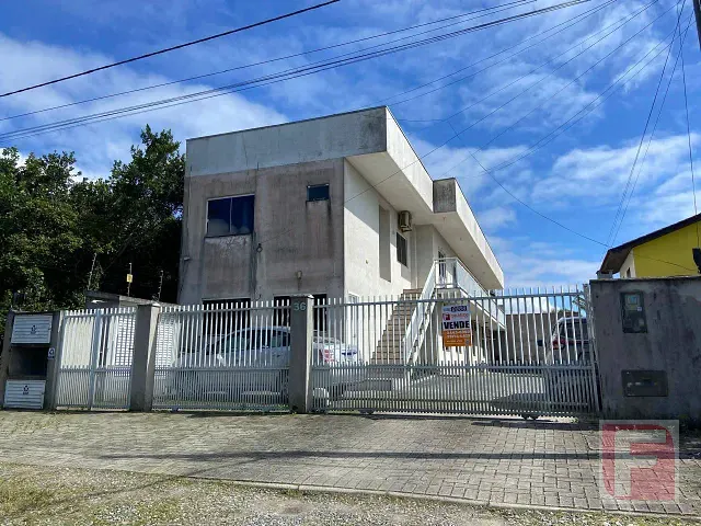 Apartamento 10 quartos e 2 banheiros, à venda, no bairro Bamerindus em Itapoá