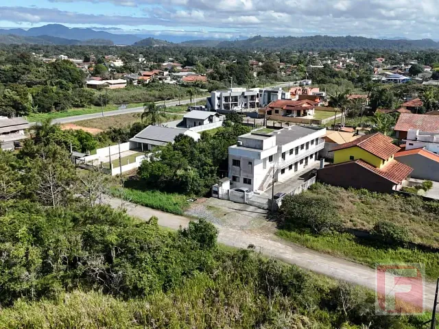 Apartamento 10 quartos e 2 banheiros, à venda, no bairro Bamerindus em Itapoá