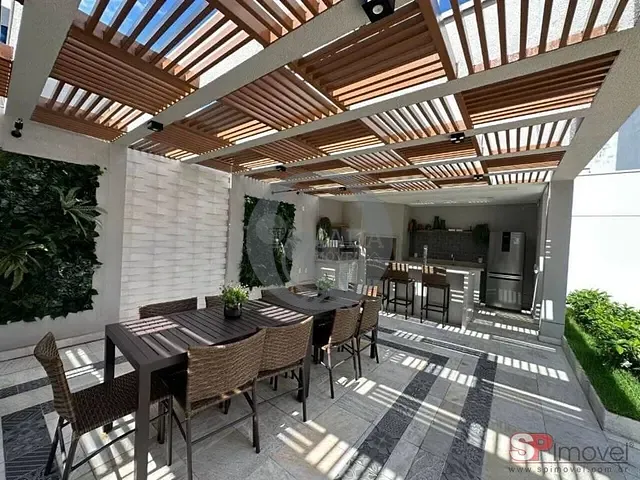 Apartamento 2 quartos e 2 banheiros, à venda, no bairro Vila Azevedo em São Paulo