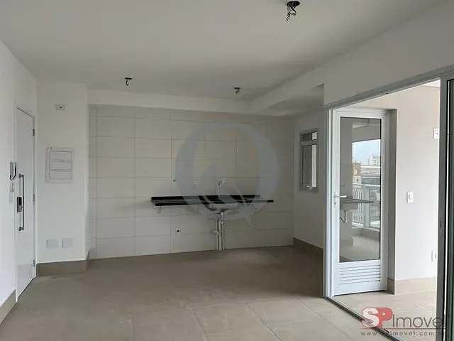 Apartamento 2 quartos e 2 banheiros, à venda, no bairro Vila Azevedo em São Paulo