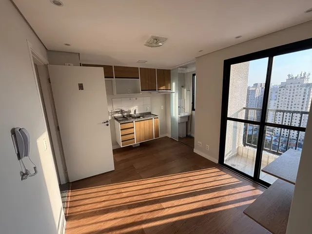 Apartamento 1 quarto e 1 banheiro, para alugar, no bairro Barra Funda em São Paulo