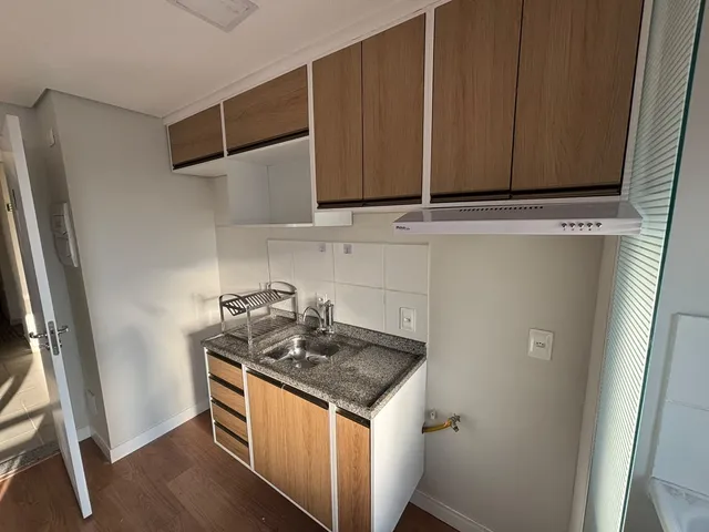 Apartamento 1 quarto e 1 banheiro, para alugar, no bairro Barra Funda em São Paulo