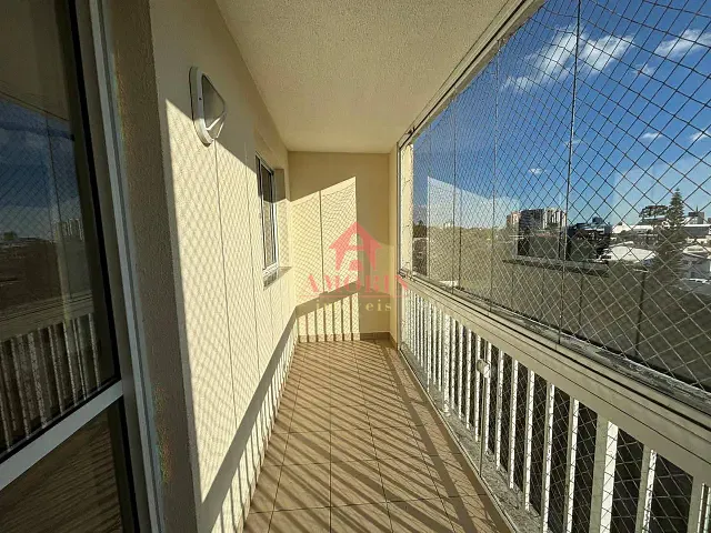 Apartamento com 65m² 2 quartos e 1 banheiro, para alugar, no bairro Capão Raso em Curitiba
