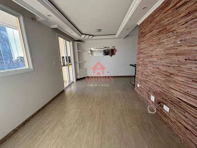 Apartamento com 65m² 2 quartos e 1 banheiro, para alugar, no bairro Capão Raso em Curitiba