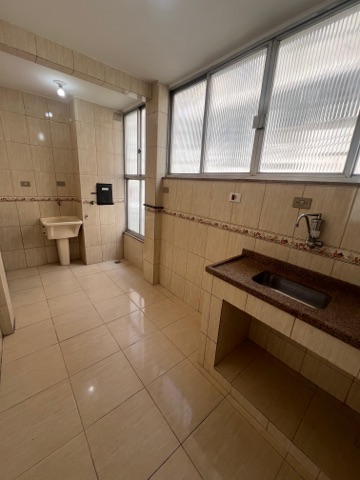 Apartamento com 75m² 3 quartos e 1 banheiro, à venda, no bairro Inhaúma em Rio de Janeiro