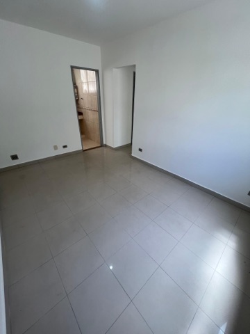 Apartamento com 75m² 3 quartos e 1 banheiro, à venda, no bairro Inhaúma em Rio de Janeiro