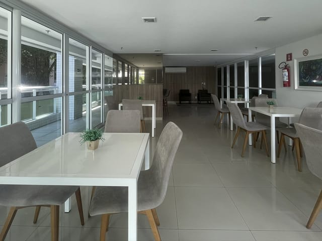 Apartamento 1 quarto e 1 banheiro, para alugar, no bairro Meireles em Fortaleza