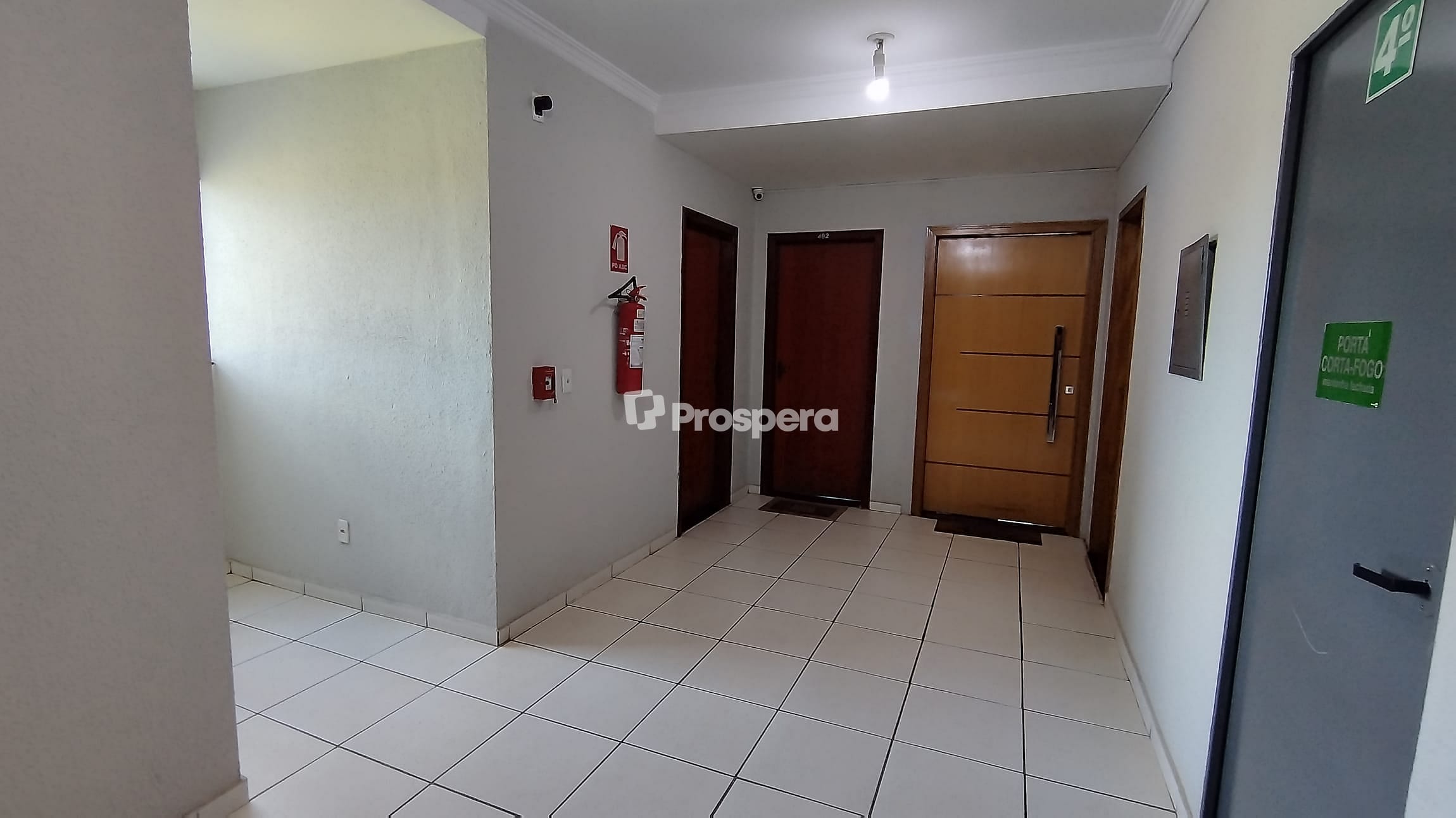 Apartamento à venda com 3 quartos, 96m² - Foto 2