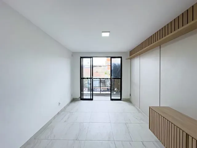 Apartamento 2 quartos e 2 banheiros, à venda, no bairro Monte Castelo em Volta Redonda