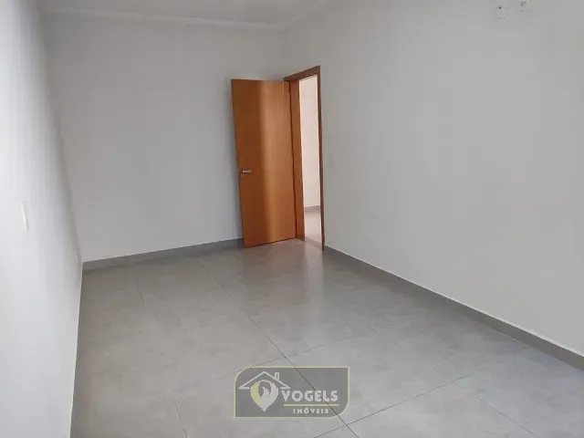 Apartamento 3 quartos e 2 banheiros, à venda, no bairro Loteamento Capotuna em Jaguariúna