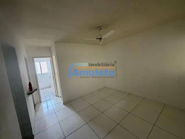 Apartamento 2 quartos e 1 banheiro, para alugar, no bairro Boa Viagem em Recife