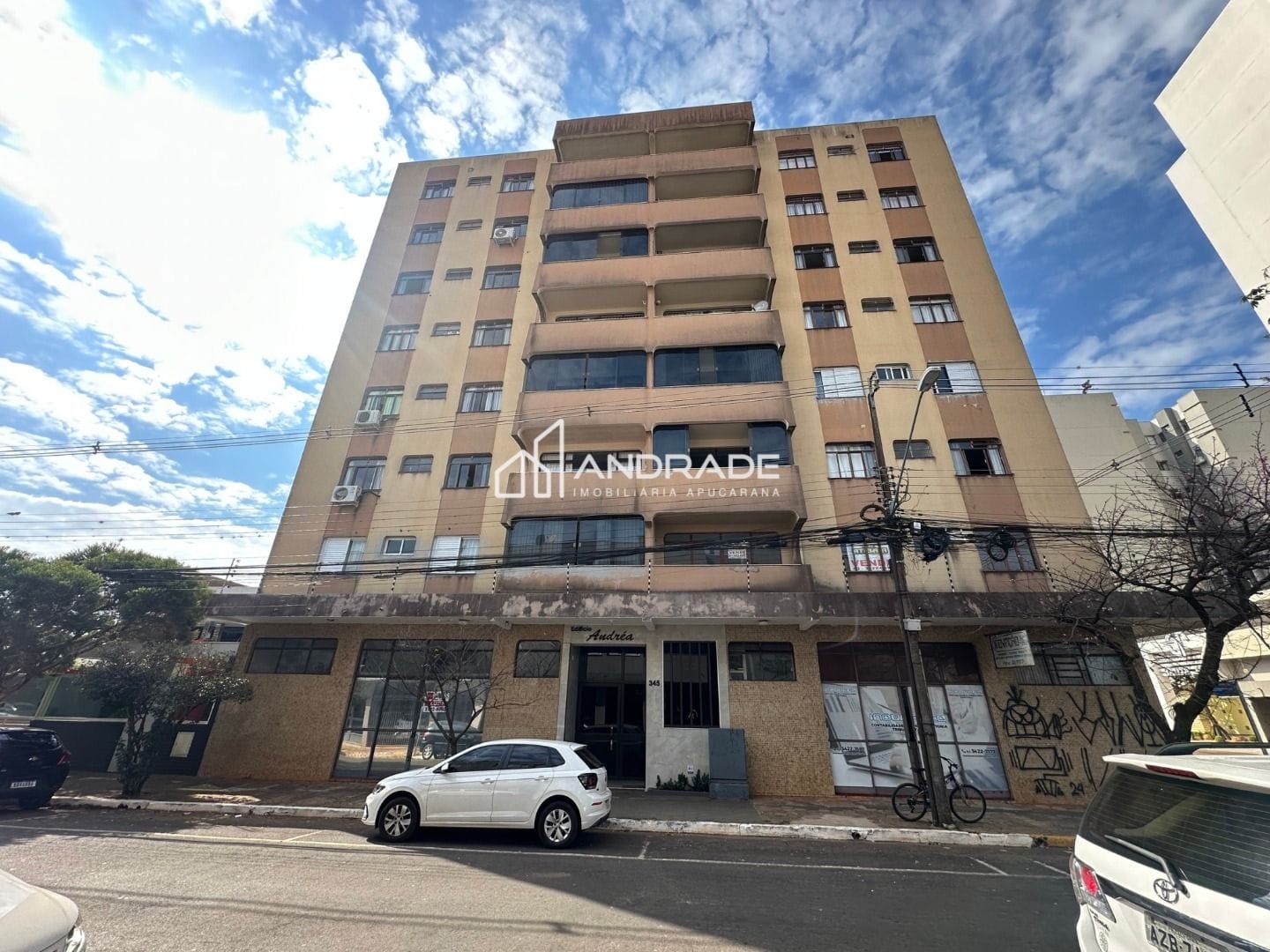 Apartamento à venda com 3 quartos, 125m² - Foto 1