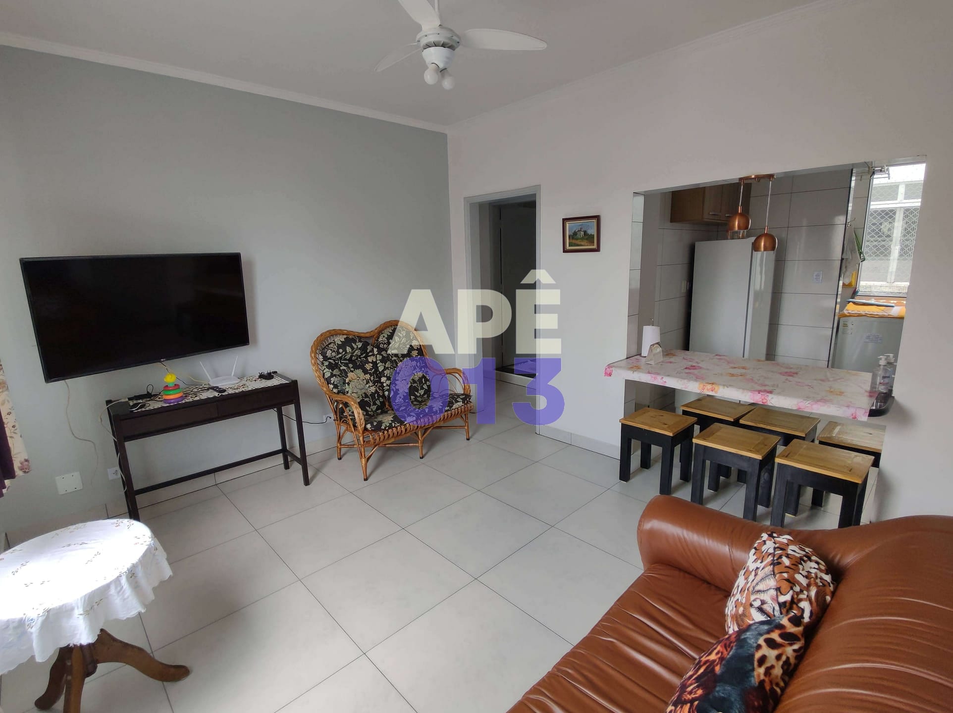 Apartamento à venda com 2 quartos, 75m² - Foto 1