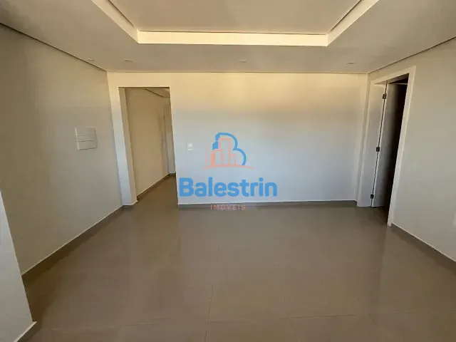 Apartamento 1 quarto e 1 banheiro, para alugar, no bairro Centro em Fraiburgo