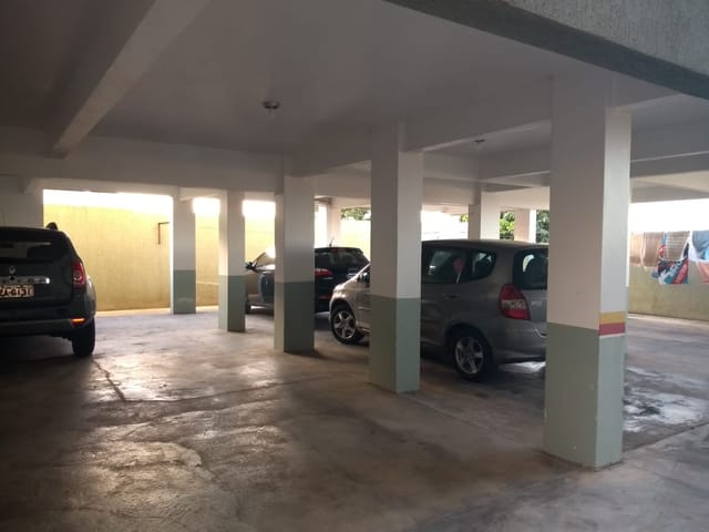 Apartamento com 73m² 3 quartos e 1 banheiro, à venda ou para alugar, no bairro Uvaranas em Ponta Grossa