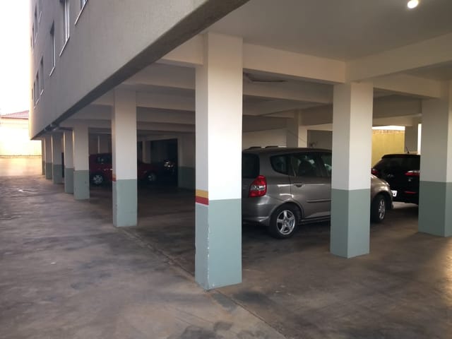 Apartamento com 73m² 3 quartos e 1 banheiro, à venda ou para alugar, no bairro Uvaranas em Ponta Grossa