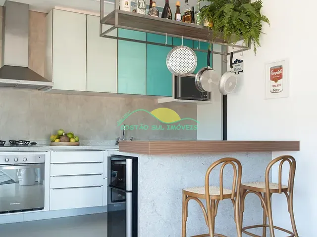 Apartamento com 174m² 2 quartos e 3 banheiros, à venda, no bairro Morro das Pedras em Florianópolis