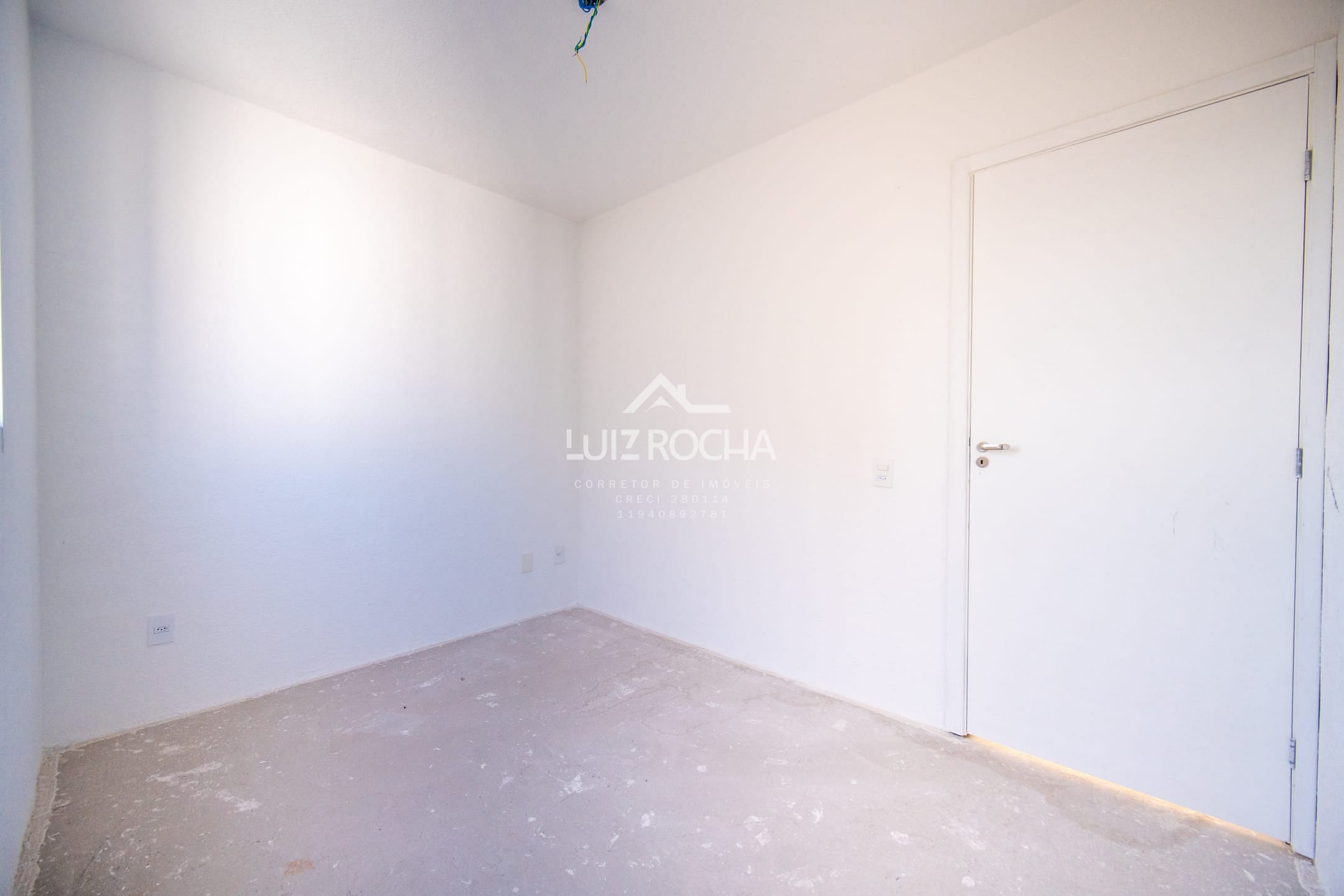 Apartamento à venda com 2 quartos, 40m² - Foto 27