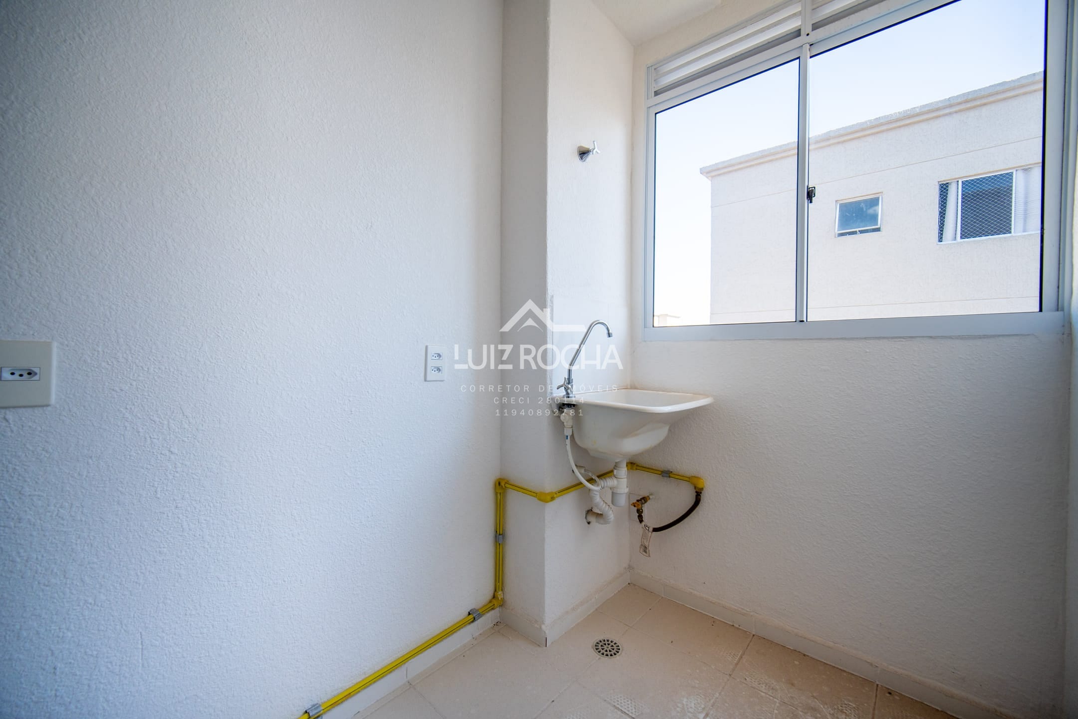 Apartamento à venda com 2 quartos, 40m² - Foto 12