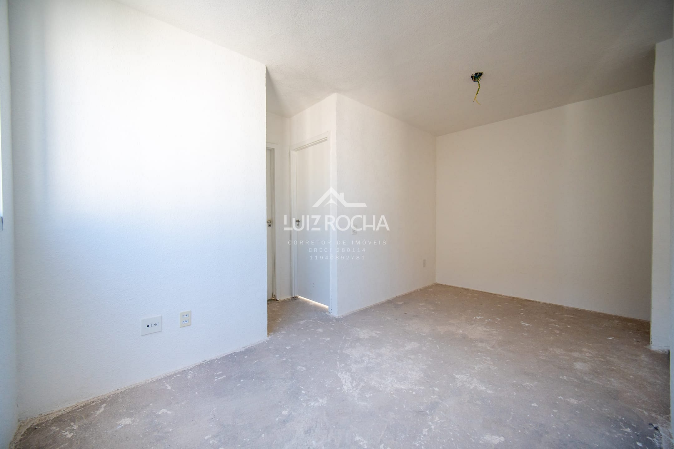 Apartamento à venda com 2 quartos, 40m² - Foto 14