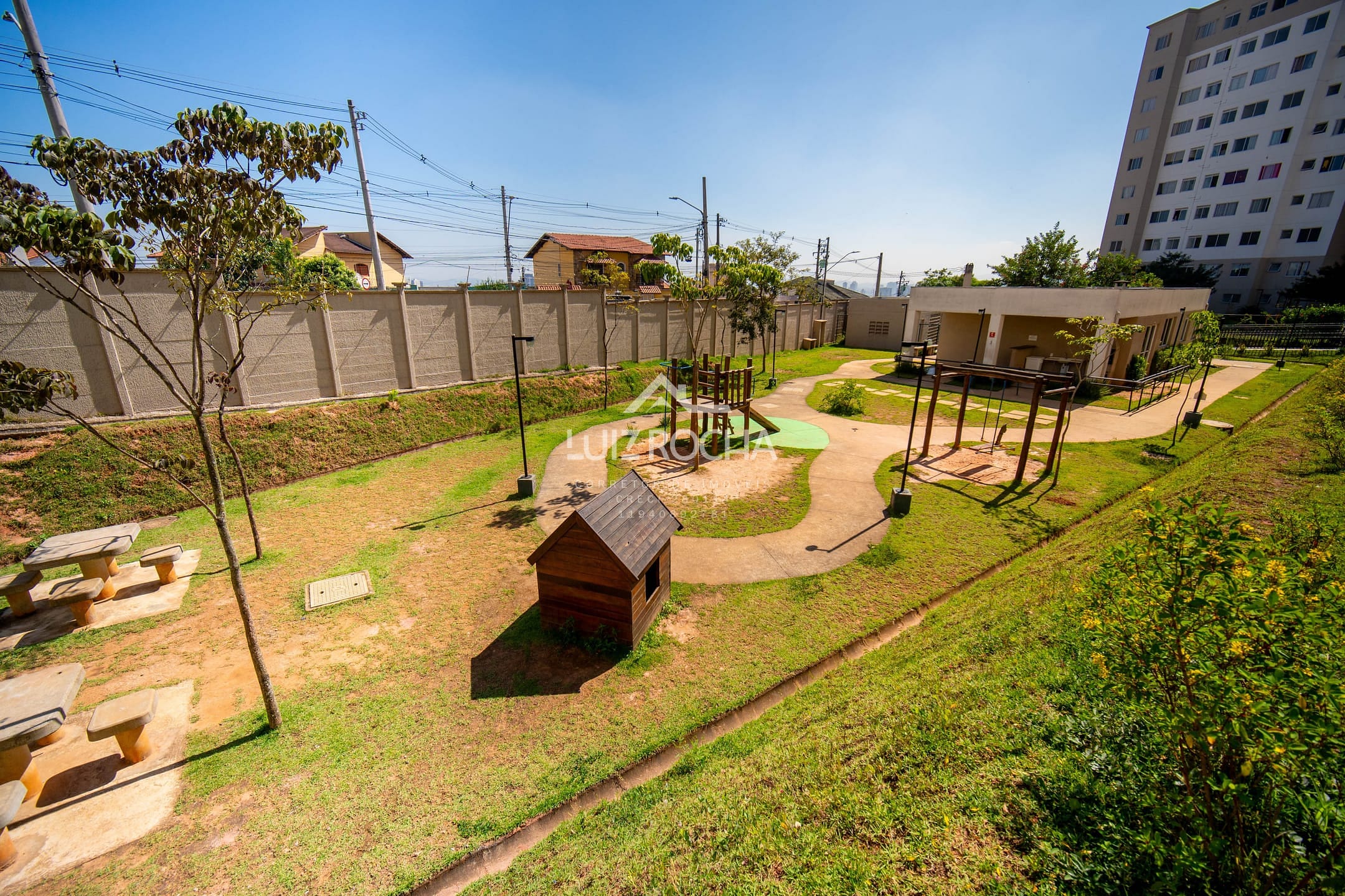 Apartamento à venda com 2 quartos, 40m² - Foto 22