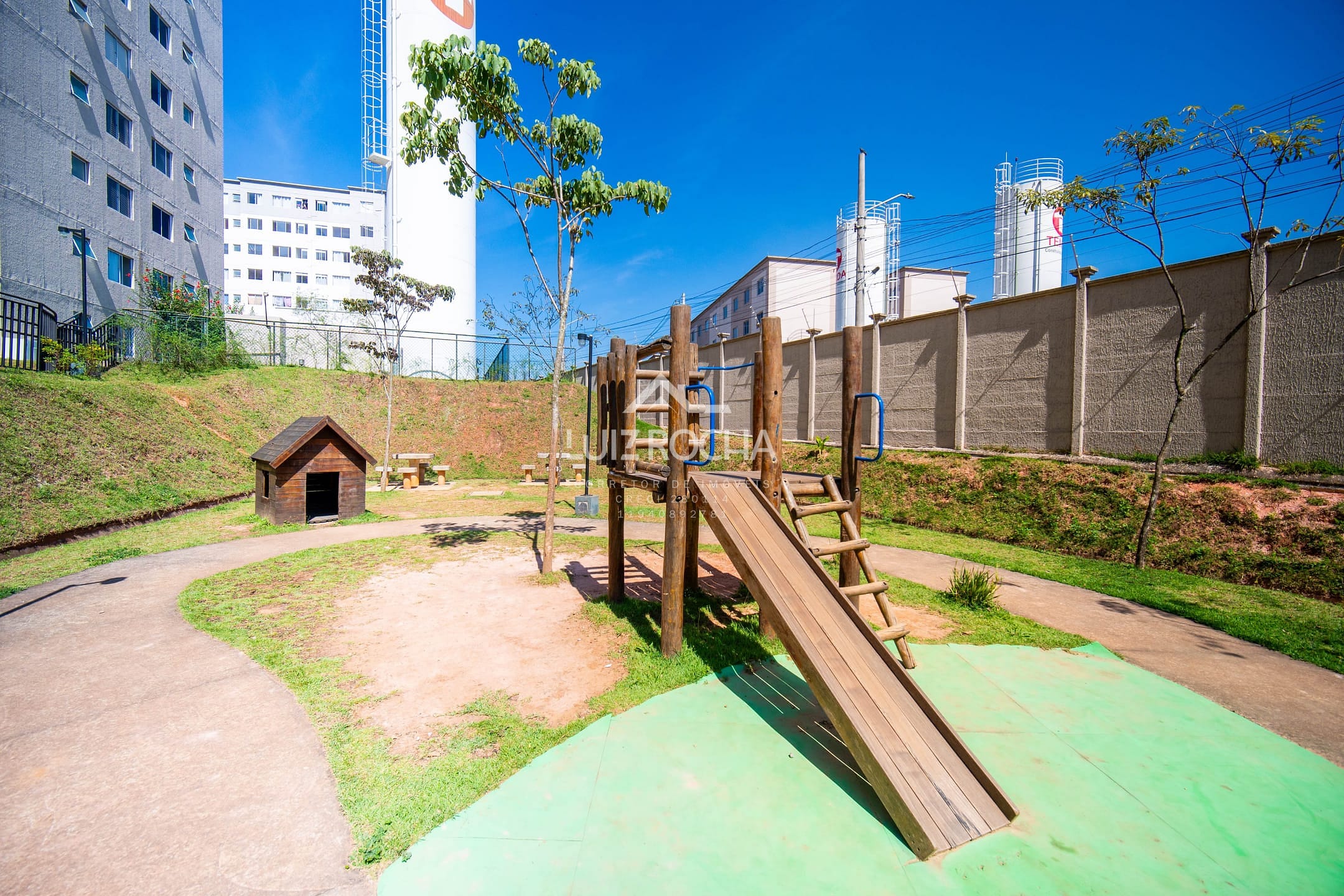 Apartamento à venda com 2 quartos, 40m² - Foto 28