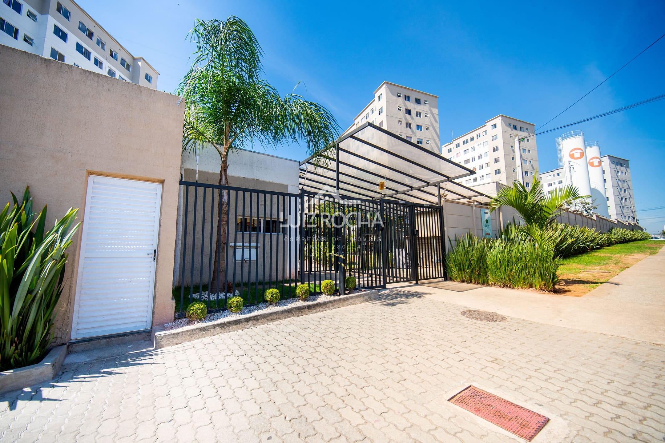 Apartamento à venda com 2 quartos, 40m² - Foto 30