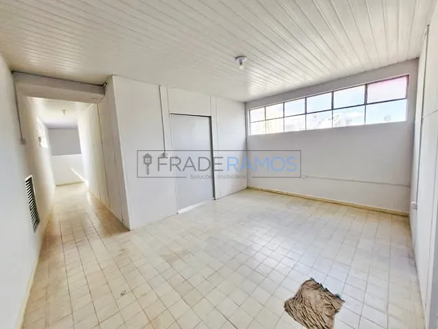 Apartamento 2 quartos e 1 banheiro, para alugar, no bairro Setor Oeste em Goiânia