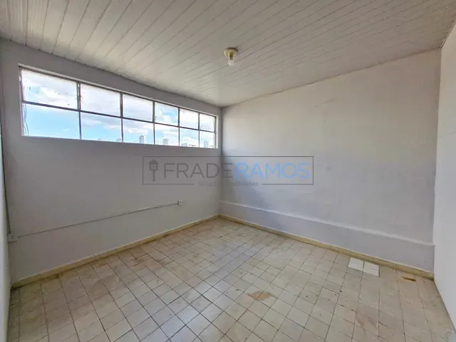 Apartamento 2 quartos e 1 banheiro, para alugar, no bairro Setor Oeste em Goiânia