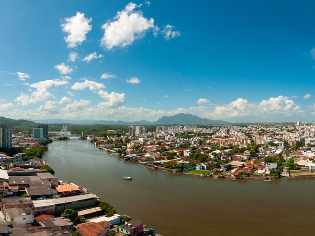 Apartamento 2 quartos e 2 banheiros, à venda, no bairro Santa Luíza em Vitória