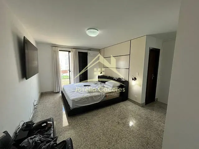 Apartamento com 256m² 5 quartos e 4 banheiros, à venda, no bairro Santa Rosa em Cuiabá